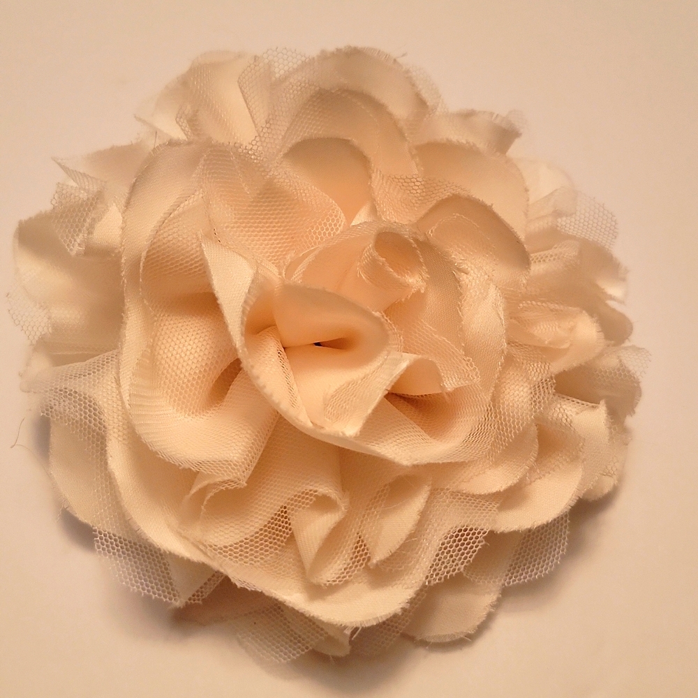 Cara NY Silk Fabric Flower Pin Brooch Hair Clip Cream